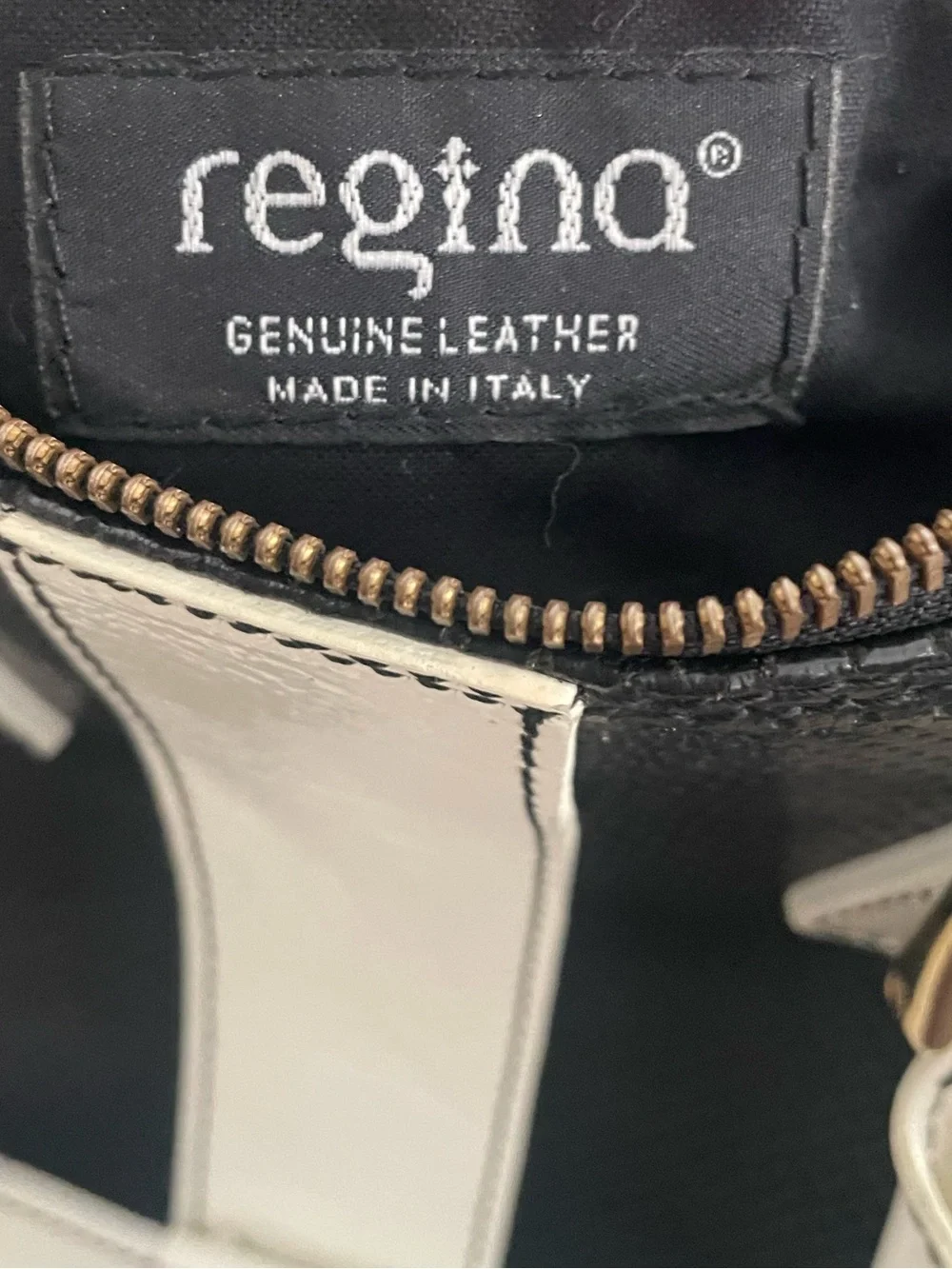 Vintage Y2K Regina Made in Italy Genuine Leather Black & White Handbag Satchel